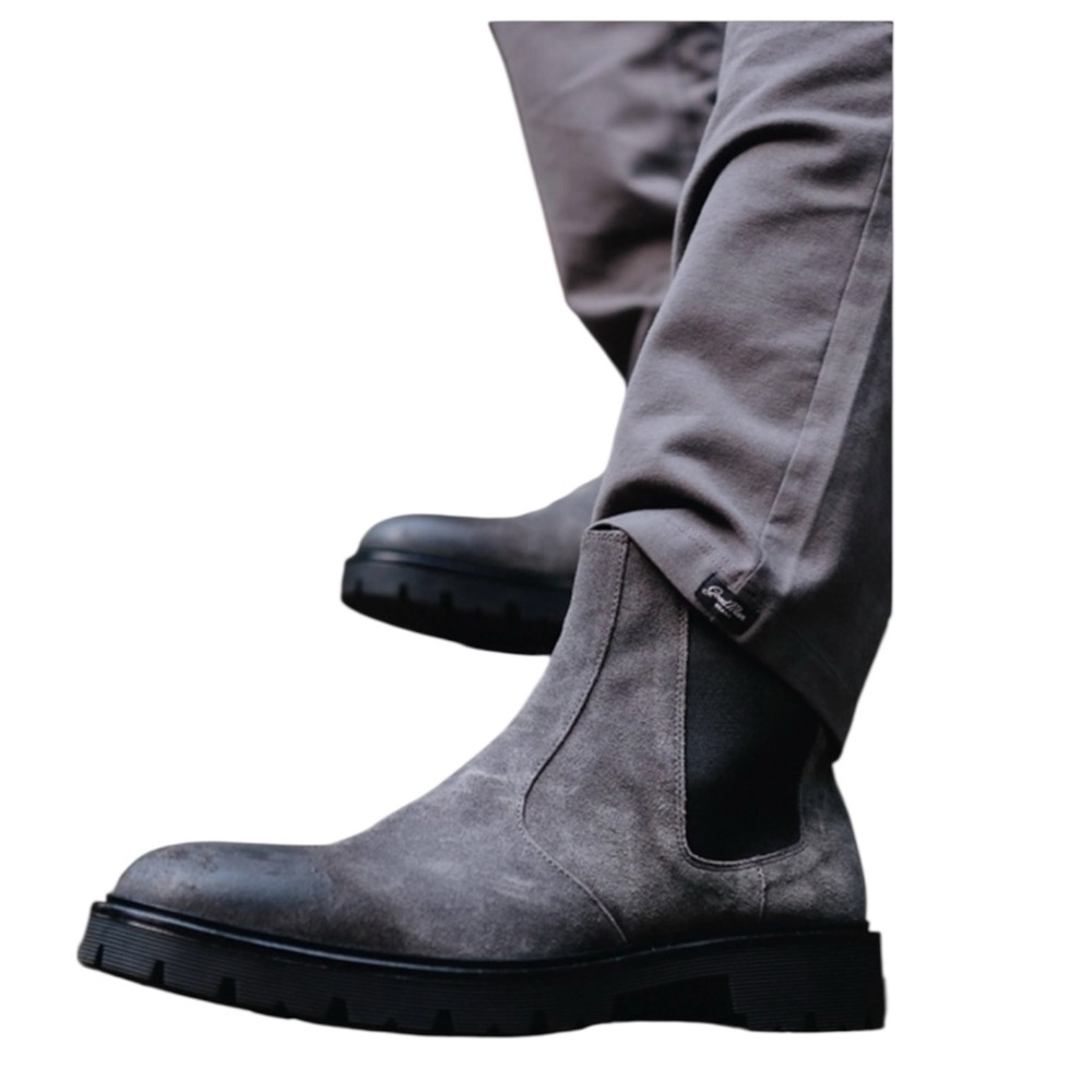 New in Box Goodman Brand Modern City Chelsea‎ Boots Charcoal Suede Made in Italy